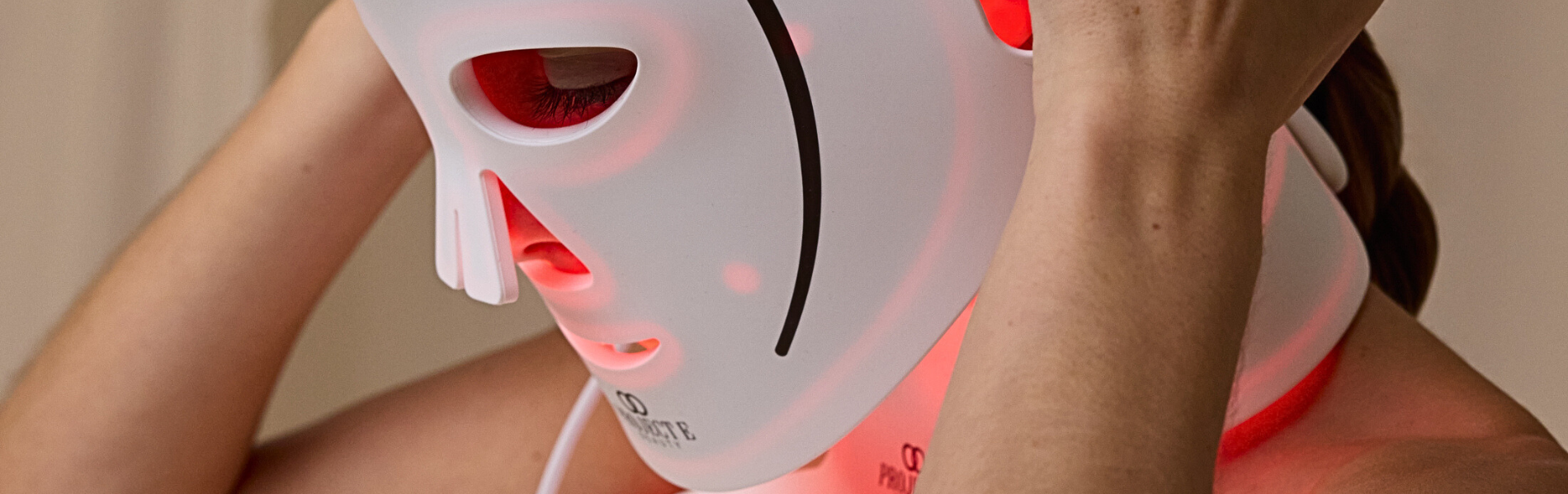 Read This Before You Purchase an LED Light Therapy Mask